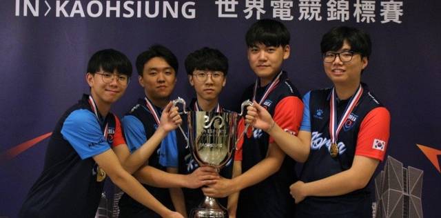 却并不平淡 却并不平淡