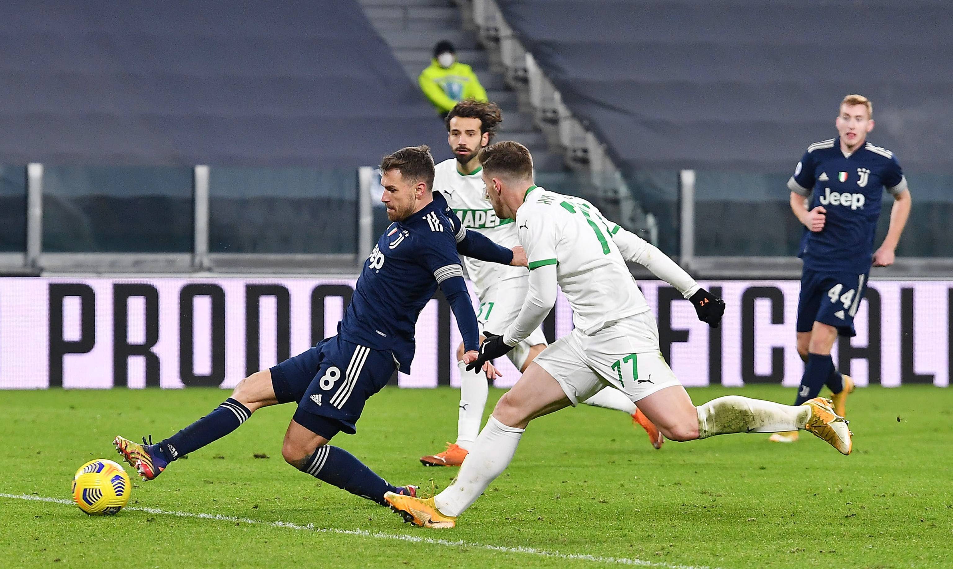 以形成三人 以形成三人